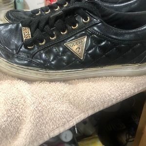 nice Guess quilted shoes